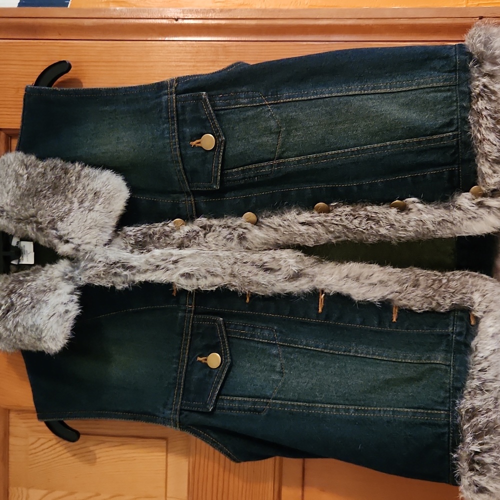 Cejon Blue Jean Jacket with Faux Fur Trim